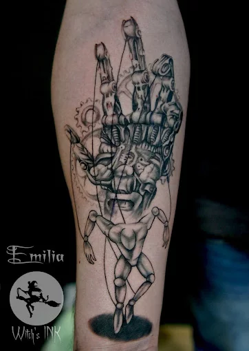 studio tatuażu Toruń witch's ink - tatuaż mechanika