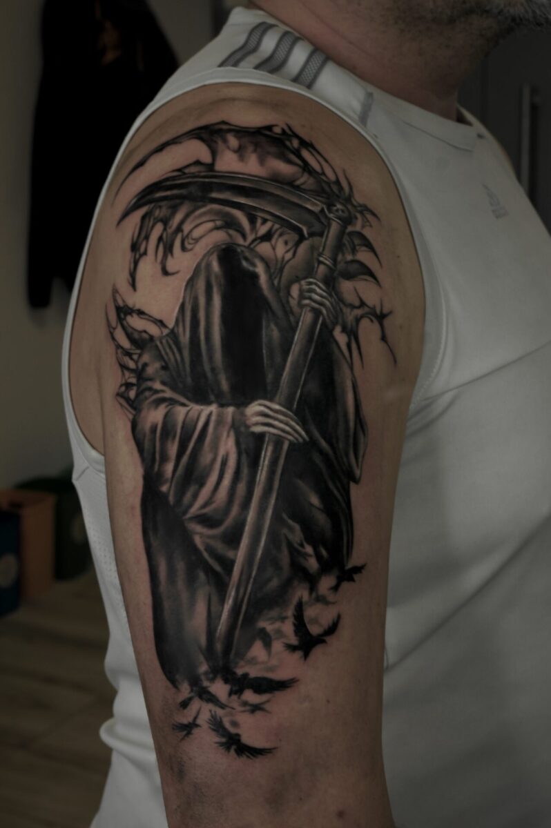 tatuaz realistyczny upior smierc