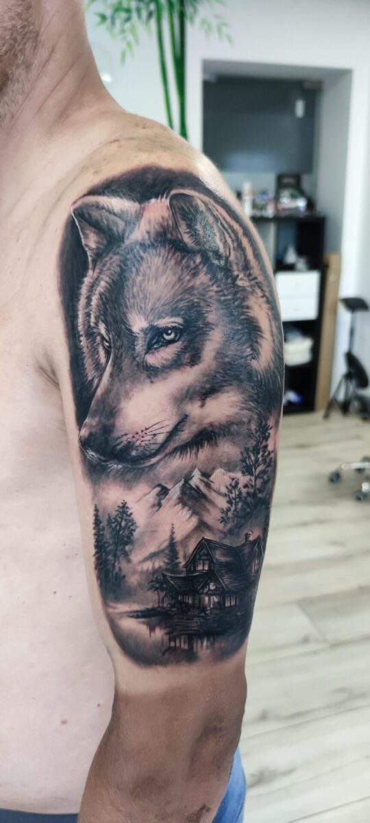 tatuaz realistyczny wilk1